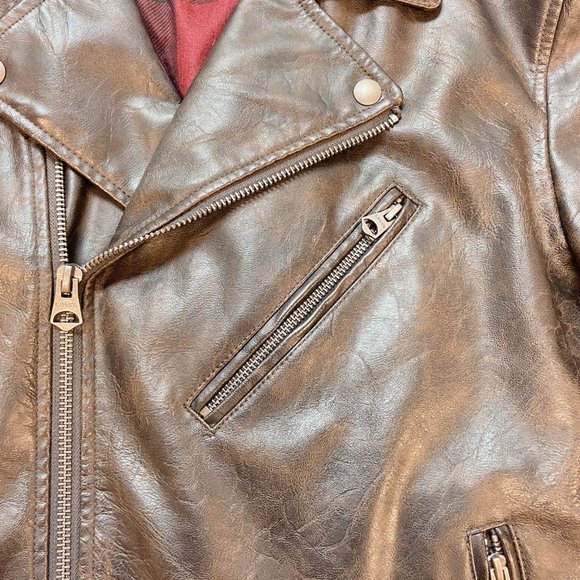 Levi's Vegan Leather Moto Jacket (M-L) - Picture 5 of 12